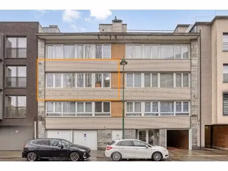 ruim instapklaar appartement met parking