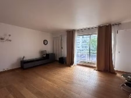 appartement en location - courbevoie (92400)