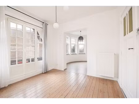 charmant éénslaapkamer appartement met tuin