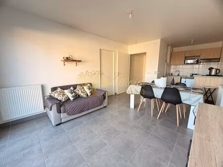 2 pièces dans résidence de standing avec ascenseur – balcon et parkings