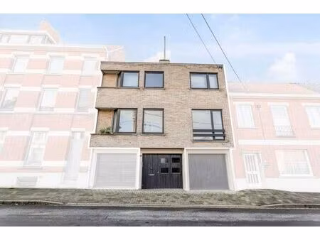 rumbeke- instapklaar appartement met garage