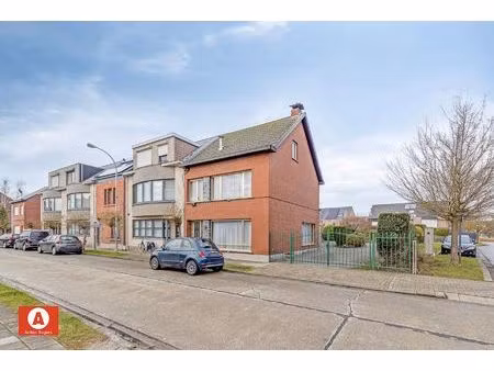 te renoveren woning nabij centrum breendonk