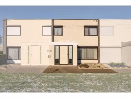 ud83cudfe1 gezellige instapklare gezinswoning met 3 slaapkamers en garage te koop op rusti