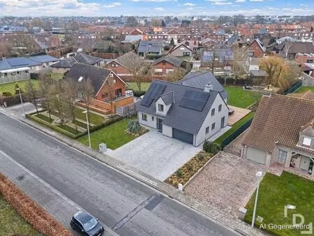 ruime en energiezuinige villa te koop in poperinge