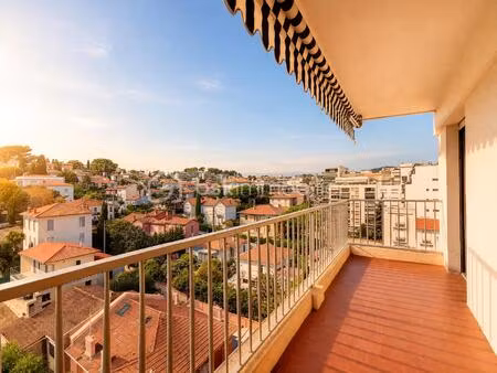 appartement de 67 84 m² à cannes