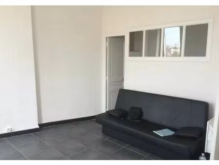 location appartement 1 pièce 33 m² à marseille 3 (13003)