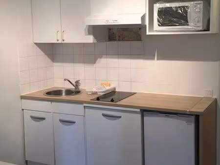 location appartement 1 pièce 20 m² à marseille 8 (13008)