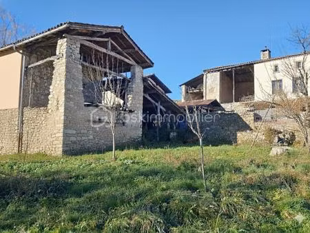 corps de ferme de 86 m² à la bastide-de-serou