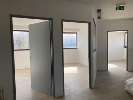 location bureau 136 m² à perpignan (66000)