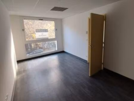 location bureau 150 m² à perpignan (66000)