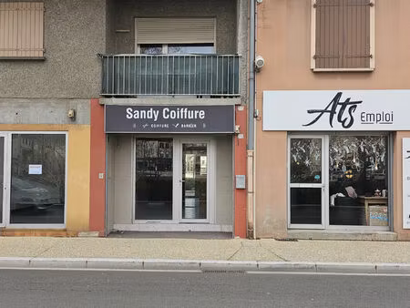 location commerce 30 m² à le péage-de-roussillon (38550)