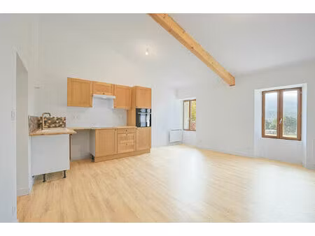 vente maison 3 pièces 120 m² la martre (83840)