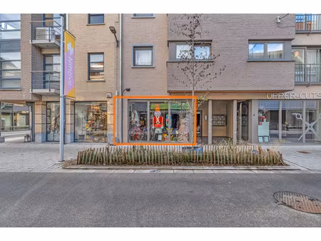 commercieel te koop in ninove met 1 slaapkamer