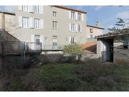 immeuble 600 m2 avec 6 appartements  un garage  un jardinet et 3 dépendances mazamet