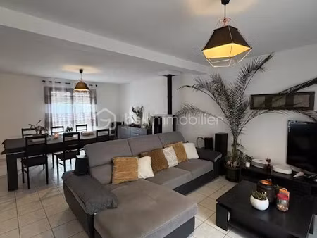 vente maison 7 pièces 151 m² à sceaux-d'anjou (49330)  268 000 €