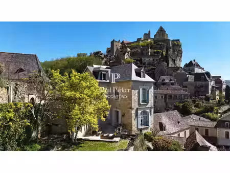 demeure de caractère avec vue exceptionnelle sur la dordogne