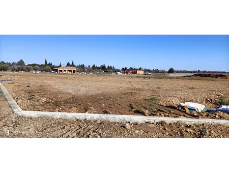 ginestas  beau terrain viabilisé de 526 m2