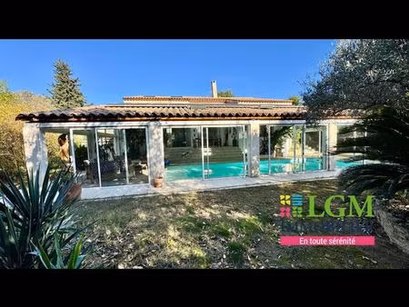 maison 8 pieces avec piscine interieure (aubais)