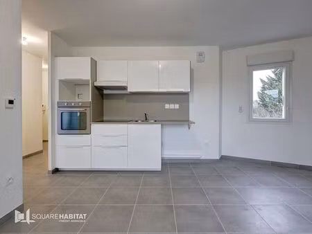 dijon - appartement 2 pièces à louer - 48m2 - 645 € cc - réf: cb-dij-2280 - bourse immobil