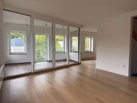 ruim duplexappartement met tuinkamer en balkon op toplocatie
