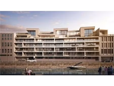 instapklaar appartement met zonneterras en zicht op de leie