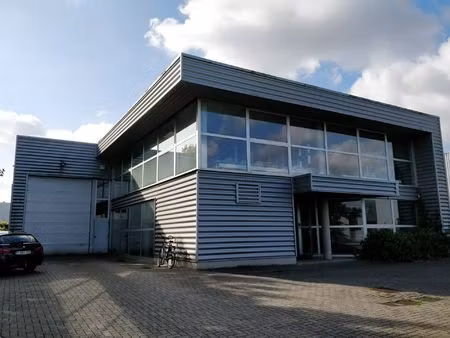 modern bedrijfspand te huur