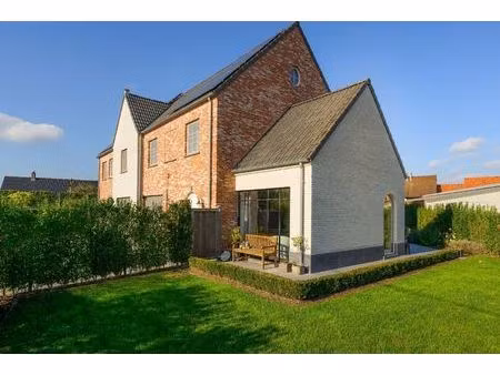 recente half open bebouwing met tuin | garage | 3 slpks