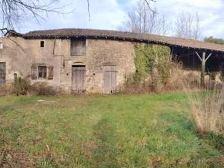 vente maison à la magdeleine (16240) : à vendre / 54m² la magdeleine
