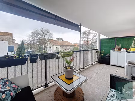 appartement t2 avec places de parking et terrasse - sauvian