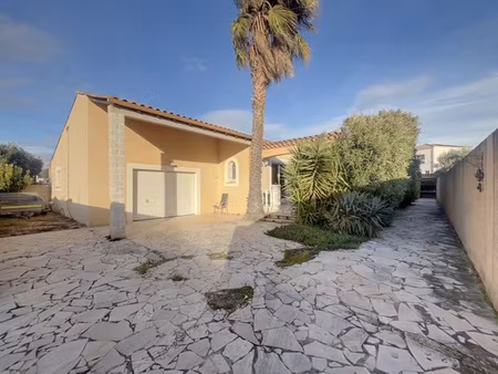 spacieuse villa dans quartier résidentiel