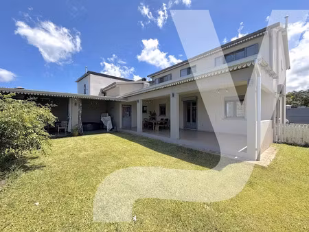 vente maison 6 pièces 156 m² à saint andre (97440)  380 000 €