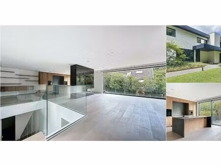 rez-de-chaussée à louer avec garage et terrasse   uccle (vbd74055)