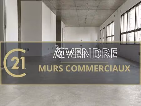a vendre  murs commerciaux de 167 m2