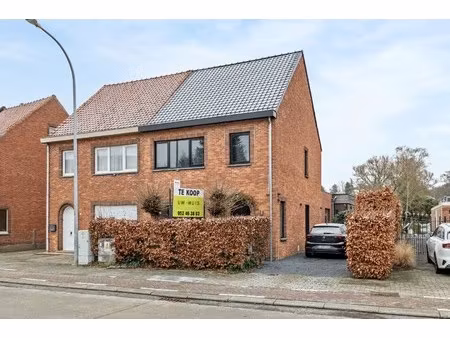 huis te koop in sint-niklaas met 4 slaapkamers