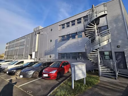 à louer : plateau de bureaux de 255 m² à ivry-sur-seine (94)