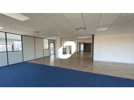 location bureau jossigny 77600