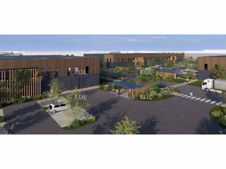 brie-comte-robert (77) - a louer/a vendre - bâtiment d'activité avec bureaux de 4 647 m²