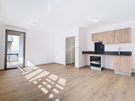 appartement 3 pieces - la riche - neuf - parking