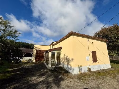 charmante propriété comprenant une maison d'habitation ainsi q