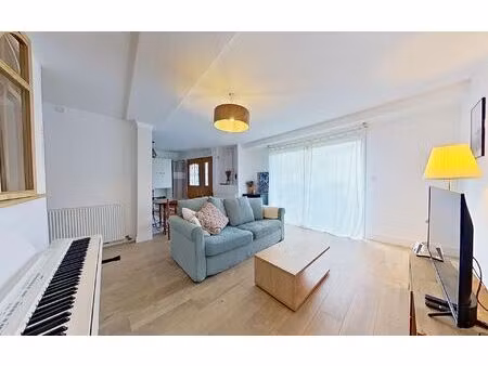 location maison  49.03 m² t-2 à bègles  810 €