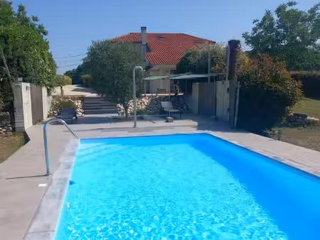 maison de campagne en pierre