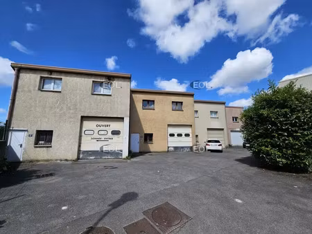 a vendre - local d'activité de 321 m² à crosne (91)