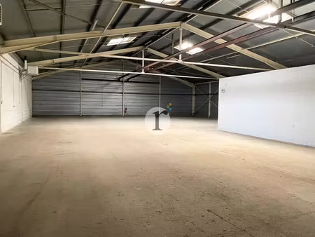 cellules d'activités avec bureaux d'accompagnement à louer