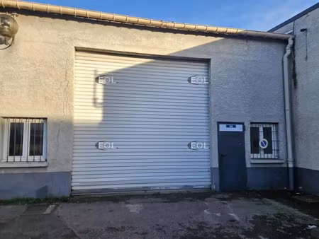 location d'un entrepôt de 127 m² à villeneuve-saint-georges (94)