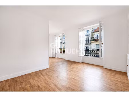 beau 3 pièces - nouvelle athènes paris 09