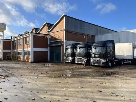 a louer : local d'activités de 820 m²