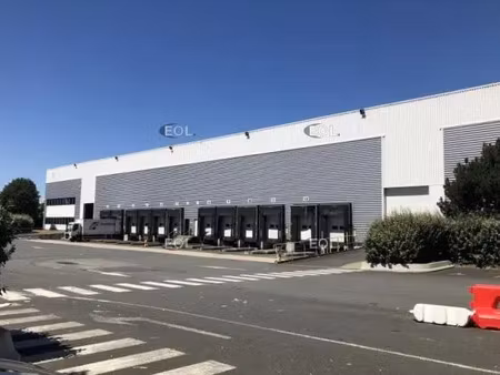 combs-la-ville (77)  zac parisud  bâtiment logistique indépendant de 22 405 m²