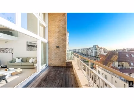 appartement te koop in knokke-heist met 4 slaapkamers