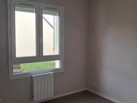 location appartement 2 pièces 47 m² à saint-nicolas-de-bourgueil (37140)