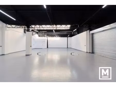 a louer - local d’activité logistique et stockage de 229 m²